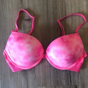Victoria’s Secret Pink Wear Everywhere Push Up Bra